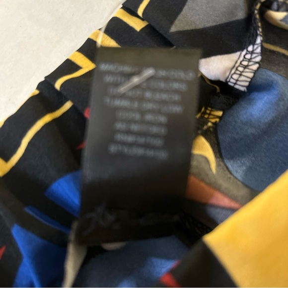 Geometric Multicolor Women’s Pants - Picture 8 of 8